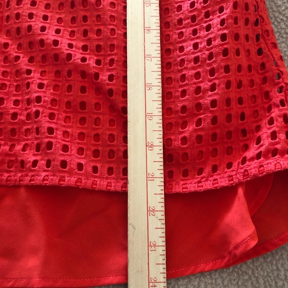 J . Crew Woman’s Size 12 Poppy Red eyelet top - Picture 14 of 15